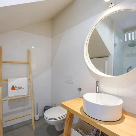 Charming Design House In With Garden - 43 *
