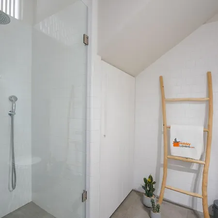 度假居 Charming Design House In With Garden - 43 *