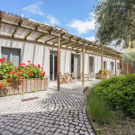 Charming Design House In With Garden - 43 Prázdninový dům *