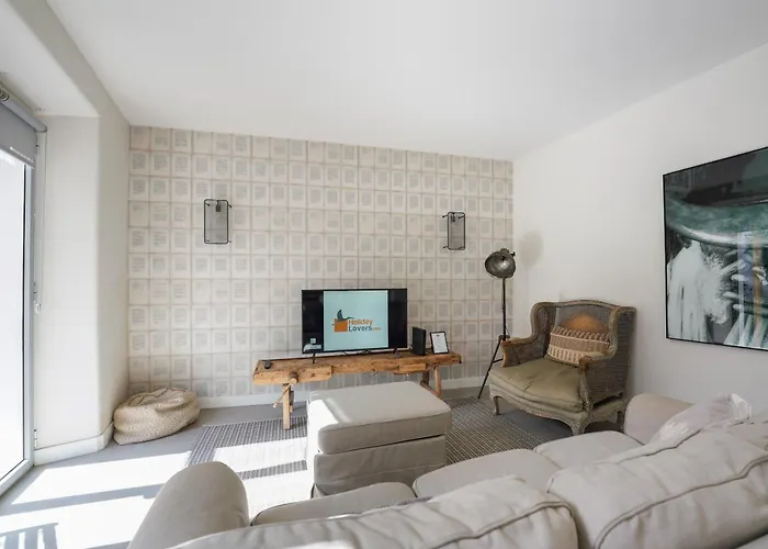 Charming Design House In With Garden - 43